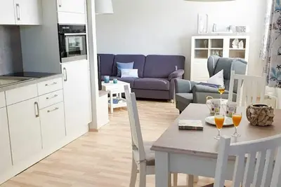Welcome to apartment 7 in house 6 of the \"Vier Jahreszeiten\" complex!