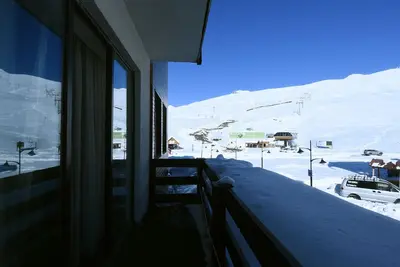 Image de One Bedroom Apartment with Mountain View