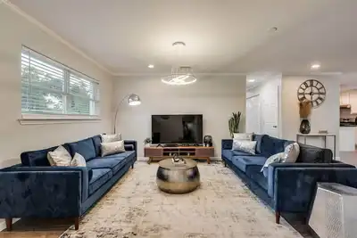 Image de Luxury Home w\/ Hot Tub near At&T Stadium