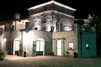 Image de Wonderful Period Residence with Medieval Tower