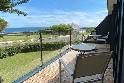 Image de Les Chardonnerets - Maison contemporaine Vue Mer