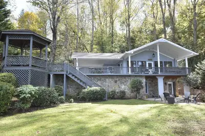 Image de Lake Omega View-Lakefront-Dock-Fireplace