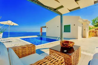 Image de Luxury Villa Akti Barbati 3 with private pool