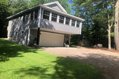 Image de 3 Bedroom Cozy Vacation Home on Beautiful Panther Pond in Raymond, Maine