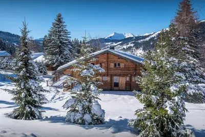 Image de Chalet Joux Verte - vacances au ski pour 8, spa et activités - Ovo Network
