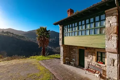 Image de Casa Begoña-situada en Sardedo, Ribadesella, en un Paraje Único