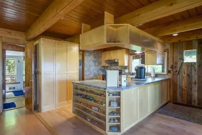 Image de Bluff Haven–3 Bdr Waterfront Home Soothes The Soul