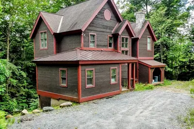 Image de Home near the Bull Run Trail with fireplace, washer/dryer & cable