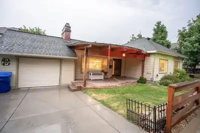 Image de Salt Lake City Farmhouse