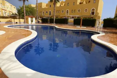 Image de Merveilleuse villa avec plage privée, vue sur la mer, piscine partagée, terrasse et Wi-Fi