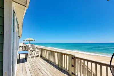 Image de The Hi-Sea - Pet Friendly, Oceanfront Gem!