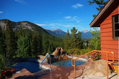 Mountain Getaway | Great Location\/Hot Pools Access