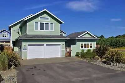 Image de Sea Mist -Dog Friendly 3 bedroom Beach House w/Fenced Yard
