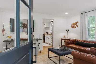 Image de Newly Renovated Charming Little Leiper's Cottage