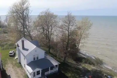 Image de Altavista Lakefront Home: Walk to Gotl Strip, A\/C, Priv. Beach, Sleeps 6-8 -Read