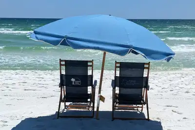 Image de Island Surf #7 - 2 Bd Beach front & pool side condo w/ beach service!