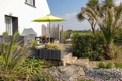 Image de Belle maison de vacances privée avec bain à remous, Wifi, Tv, terrasse, animaux admis et parking