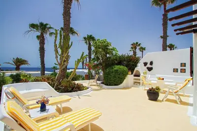 Image de Appartement de vacances Puerto Chico C par la plage avec piscine partagée et Wi-Fi