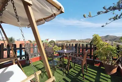 Image de Villa \"La Quinta de Vals\" avec vue sur les montagnes, piscine privée, jardin et Wi-Fi
