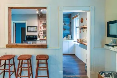 Image de Century home for seasonal rent