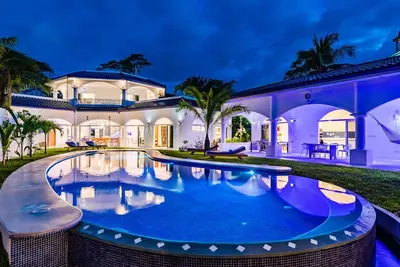 Image de Spacious Villa w/ Private Pool – Ideal for Groups, Steps to Tamarindo Beach