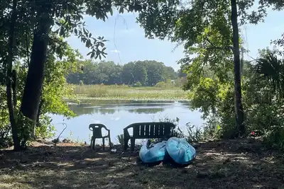 Image de Waterfront Retreat with Kayaks