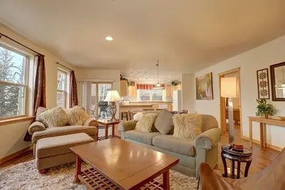 Image de Perfect Location off Main Street Frisco, Spacious Open Layout, 101rb