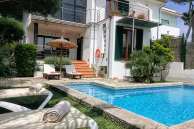 Image de Maison de vacances Can Picafort pour 1 - 8 personnes avec 4 chambres à coucher - Maison de vacances