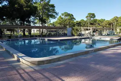 Image de Nice 1 Bedroom house in a 55 and older community