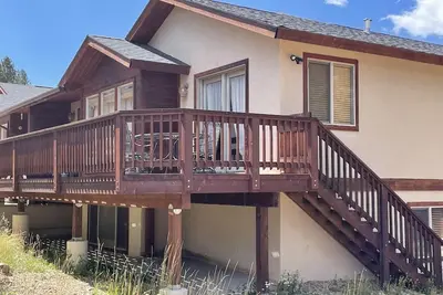 Image de Country Club Townhome. Enjoy mountain sports and golf.