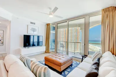 Image de Portofino! ! Resort Lifestyle with Amazing Gulf To Bay View