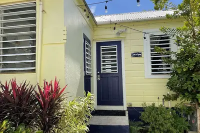 Image de Historic Downtown St. Thomas Cottage - Spice House