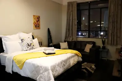 Image de Ultra Modern Apartment Coming With Unlimited 5g Wifi And Dstv.