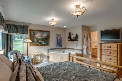 Image de Tranquil Hideaway with Tee Time Views