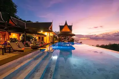 Luxury 6 bedrooms Villa with amazing Ocean views