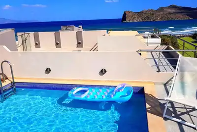 Image de Luxury Beach Villa with Private Pool