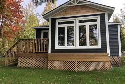 Image de Beautiful Lakeside Cottage