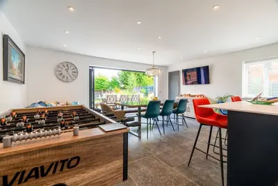 Image de Family Coastal Escape – Garden, Games & 4 Baths