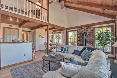 Image de Lovettsville Cottage in Heart of Wine Country