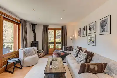 Image de Les Melées Apartments - Alpes Travel - Argentiere (2 apartments sleeping 6 and 8)