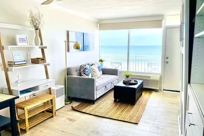 Image de Sugar Sands - Ocean front at Symphony Beach Club!