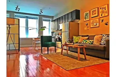 Image de Chic Downtown Studio! 4 Min Walk to Waterfront!