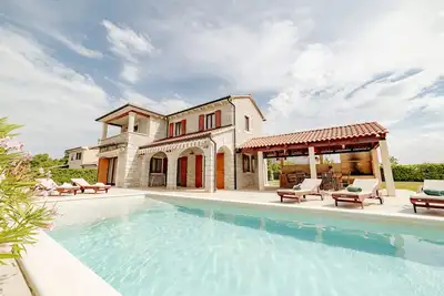 Image de Villa Begonia: Beautiful stone villa with large private pool