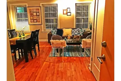 Image de Downtown Loft & Close to Everything!