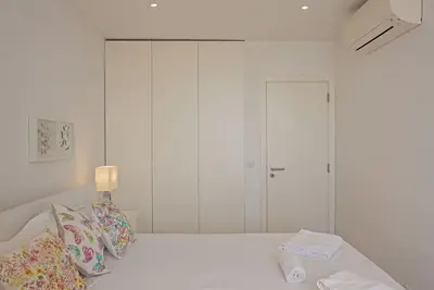 Image de Seaside Serenity: 1 Bd Apt with Ocean Views