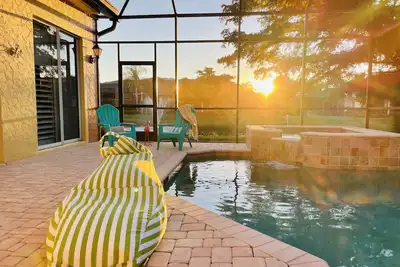 Image de New! Villa at Rapallo! Lakeview! Walk to Coconut Point Mall. Private pool. Gated