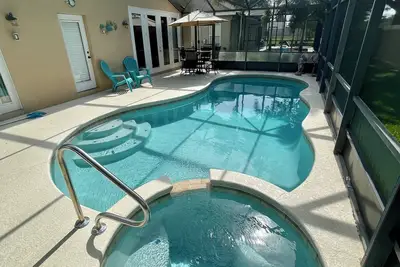 Image de This Oasis is yours for a relaxing, quiet time. Enjoy all Florida has to offer!