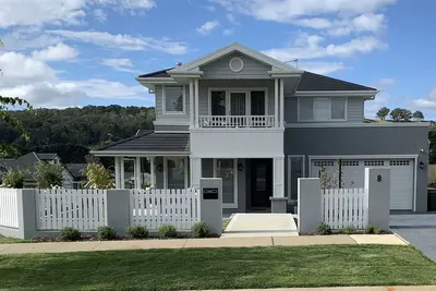 Image de Fairview luxury Hamptons style home in Bowral's exclusive Retford Park Estate