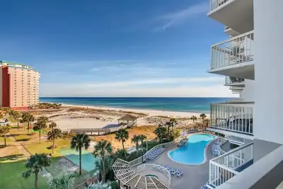 Image de 6th Floor Pelican Beach Resort! Beachfront! Washer & Dryer! Gorgeous Gulf View!