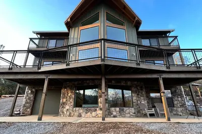 Image de Shasta Sunrise Retreat|Shasta Lake & Mountains View| HotTub| Game Room